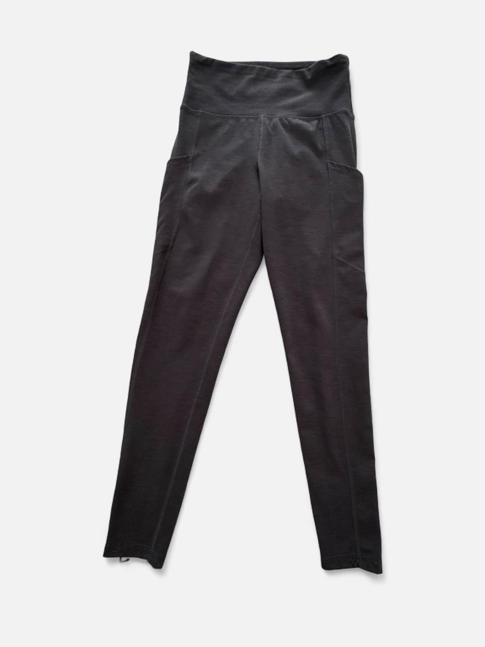 High-Waist Black Leggings with Side Pockets